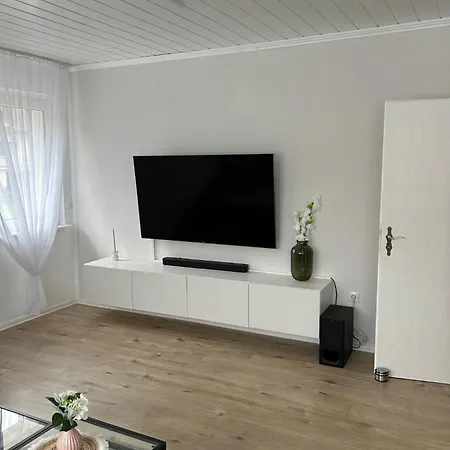 - Am Eisenberg Apartment *